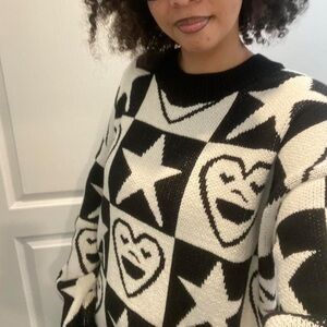 Zara Black and White Graphic Women's Sweater